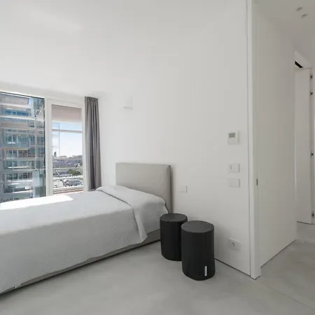 The Summer Apartment