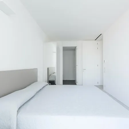 The Summer Apartment