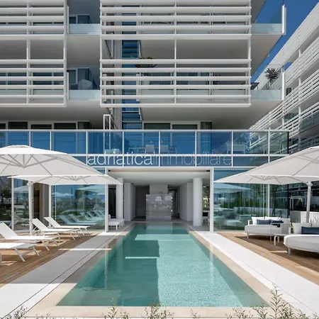 The Summer * Lido di Jesolo